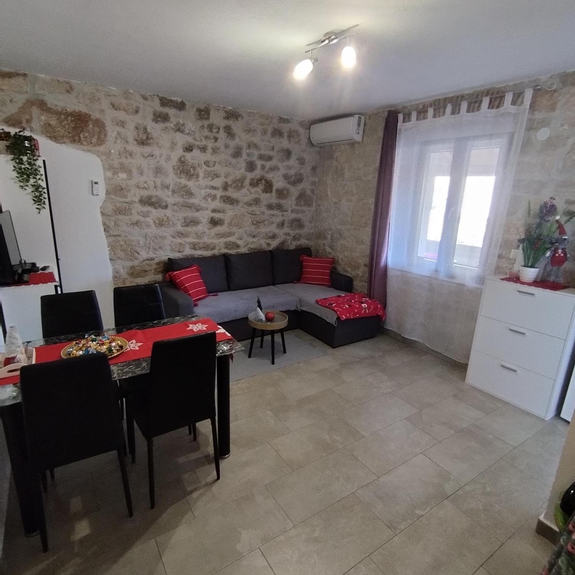 פורץ Apartmani Memic 100 M Do Plaze, Apartments Memic Only 100M From Beach מראה חיצוני תמונה